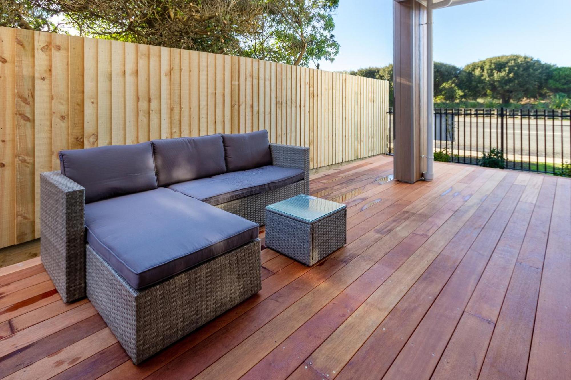 Luxury Beachside Living Elegant 3-Bedroom Haven Christchurch Exteriér fotografie