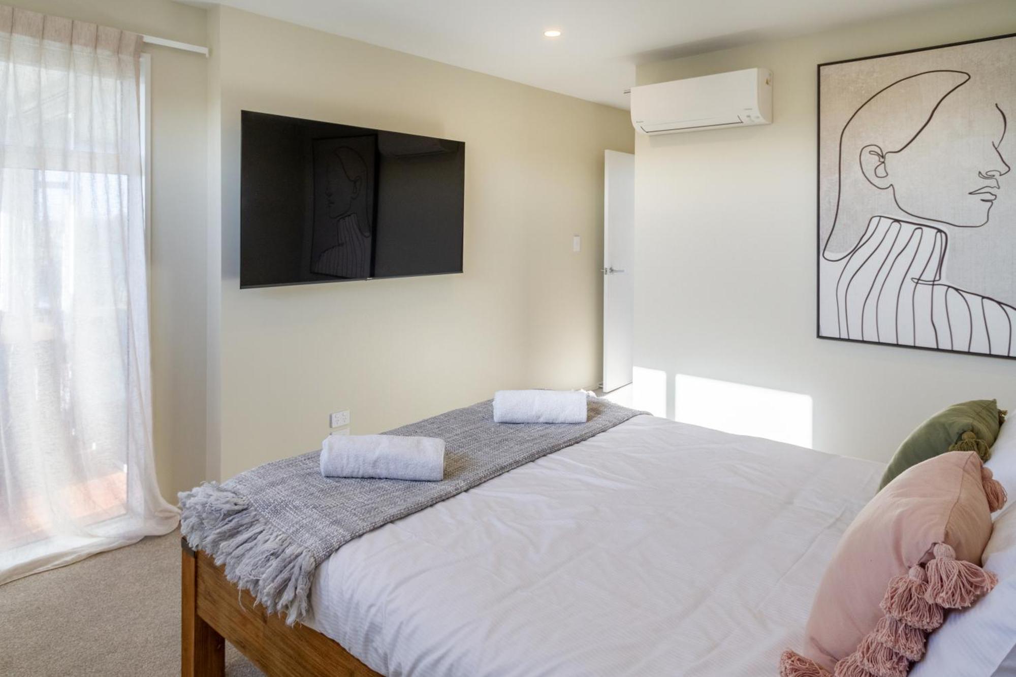Luxury Beachside Living Elegant 3-Bedroom Haven Christchurch Exteriér fotografie