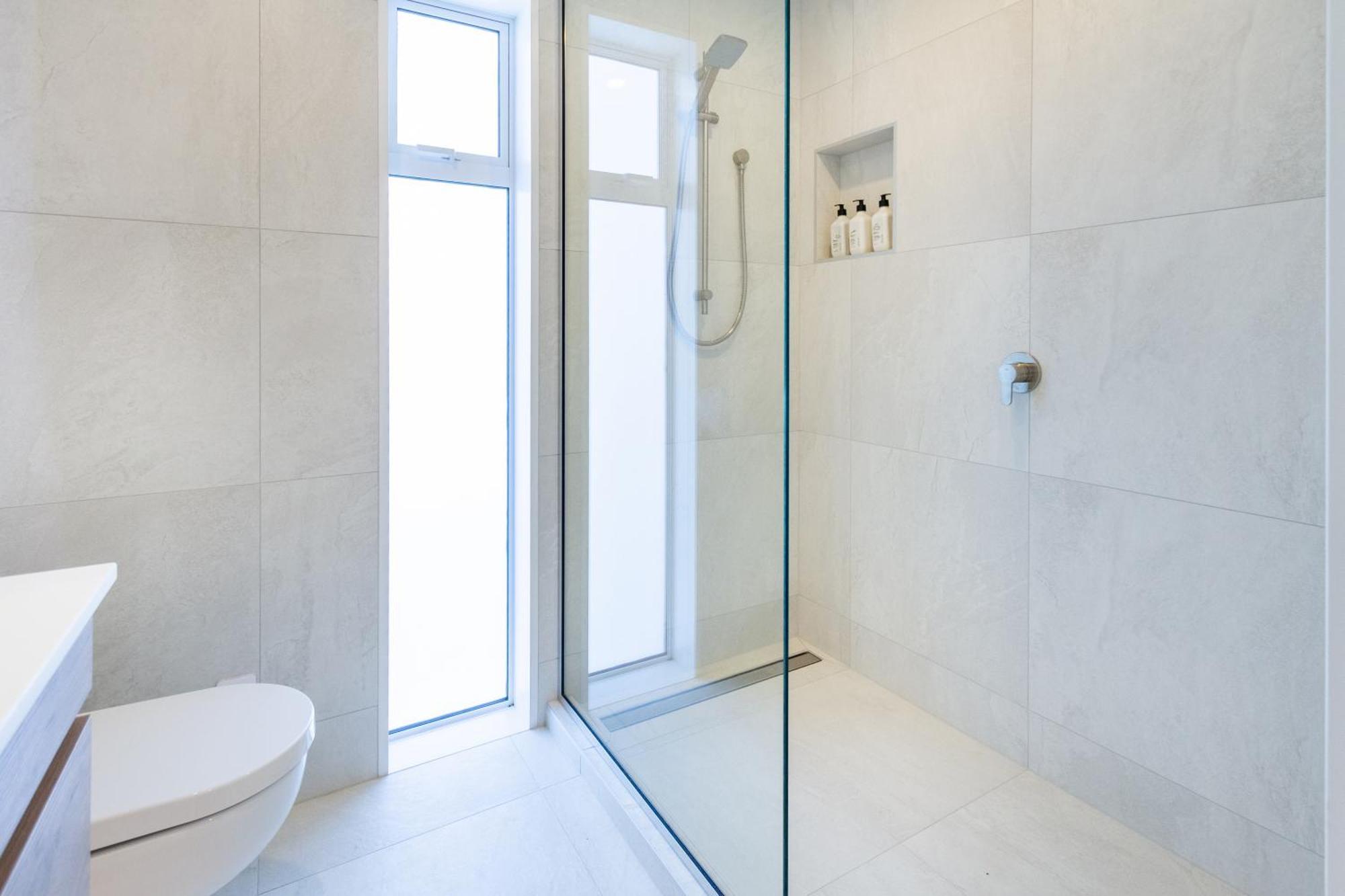Luxury Beachside Living Elegant 3-Bedroom Haven Christchurch Exteriér fotografie