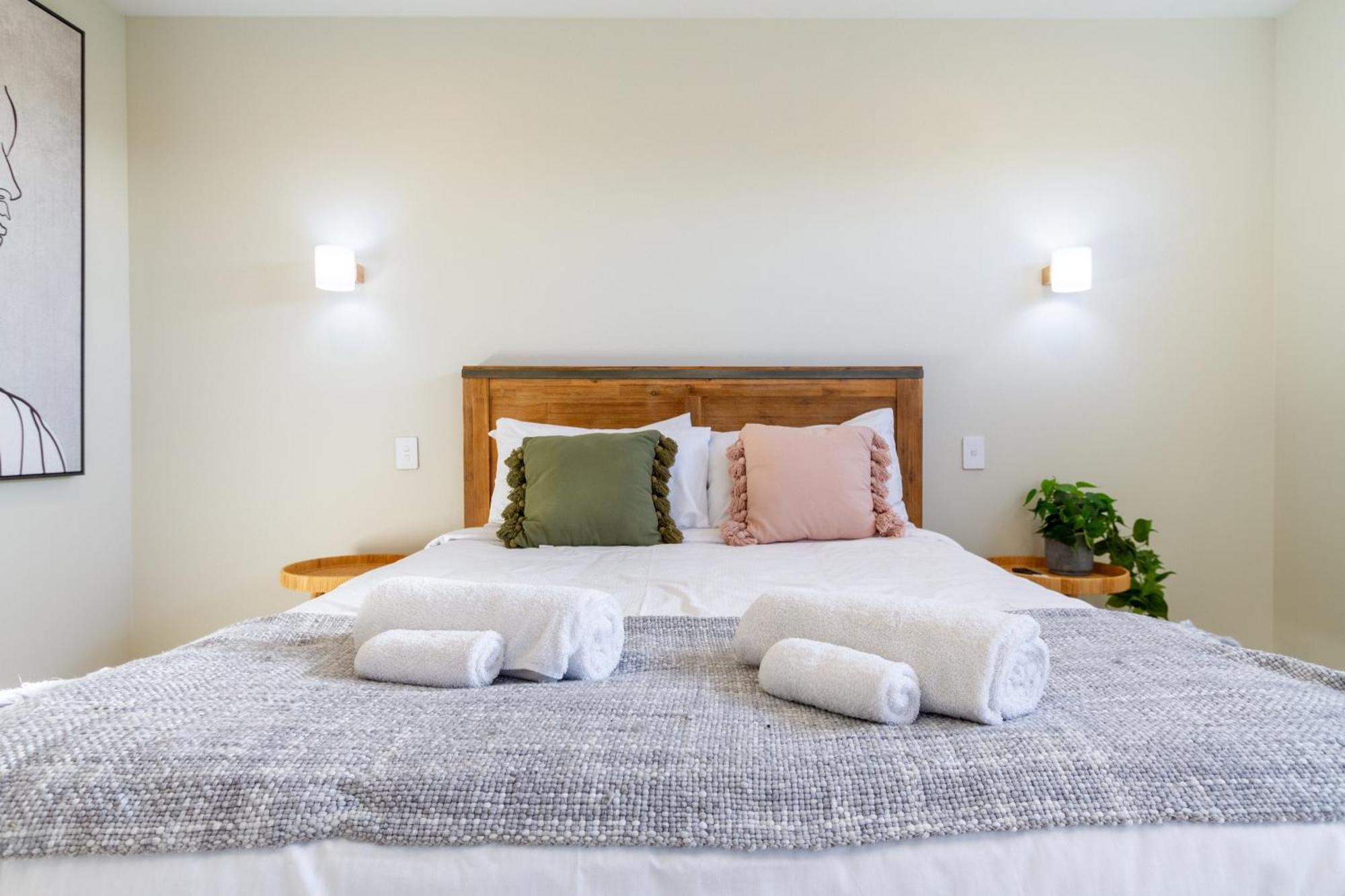 Luxury Beachside Living Elegant 3-Bedroom Haven Christchurch Exteriér fotografie