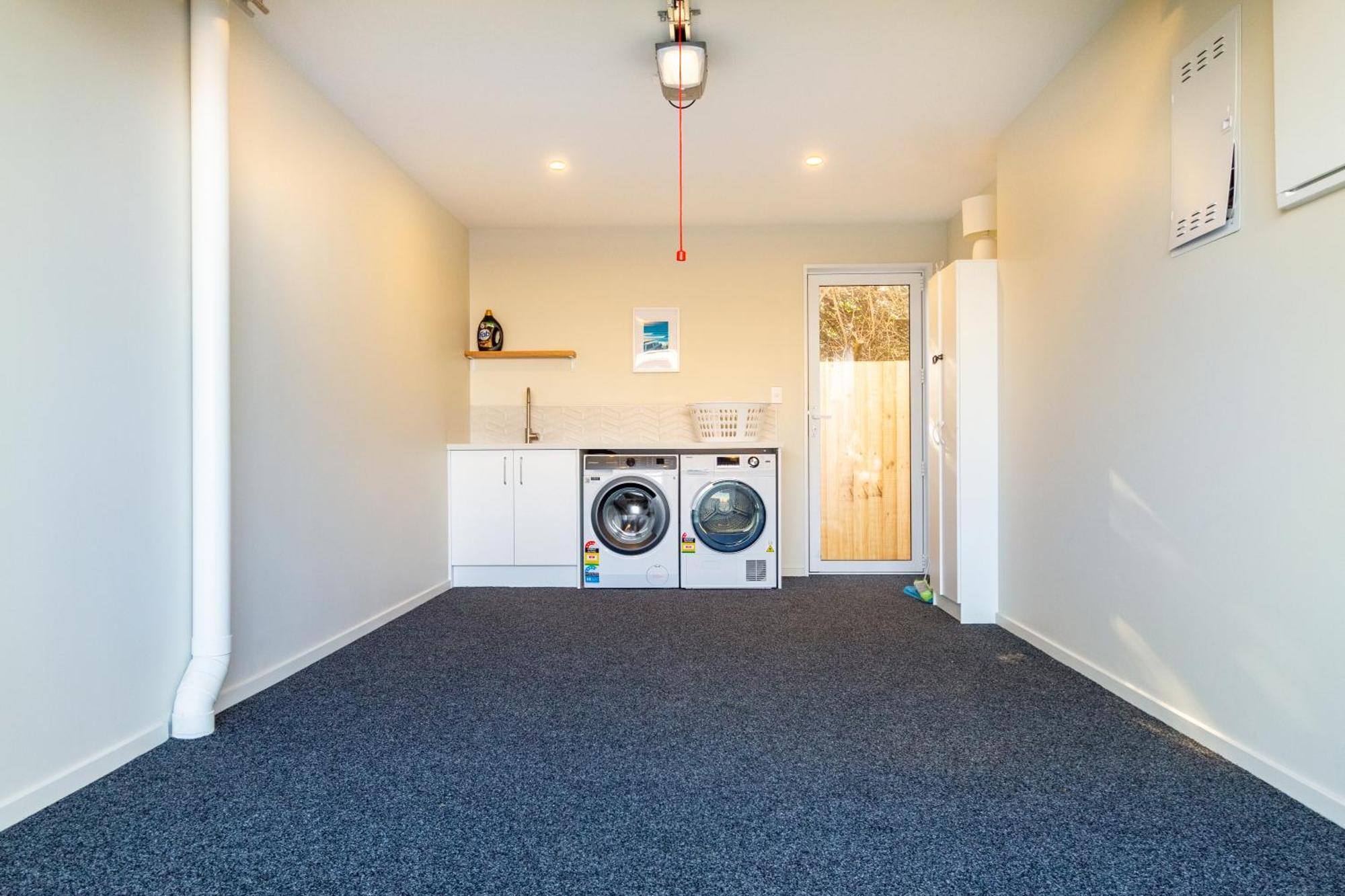 Luxury Beachside Living Elegant 3-Bedroom Haven Christchurch Exteriér fotografie